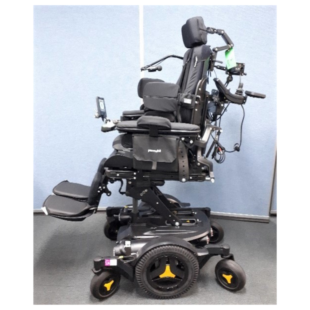 Electric wheelchair tiltinspace mid wheel drive with chin control